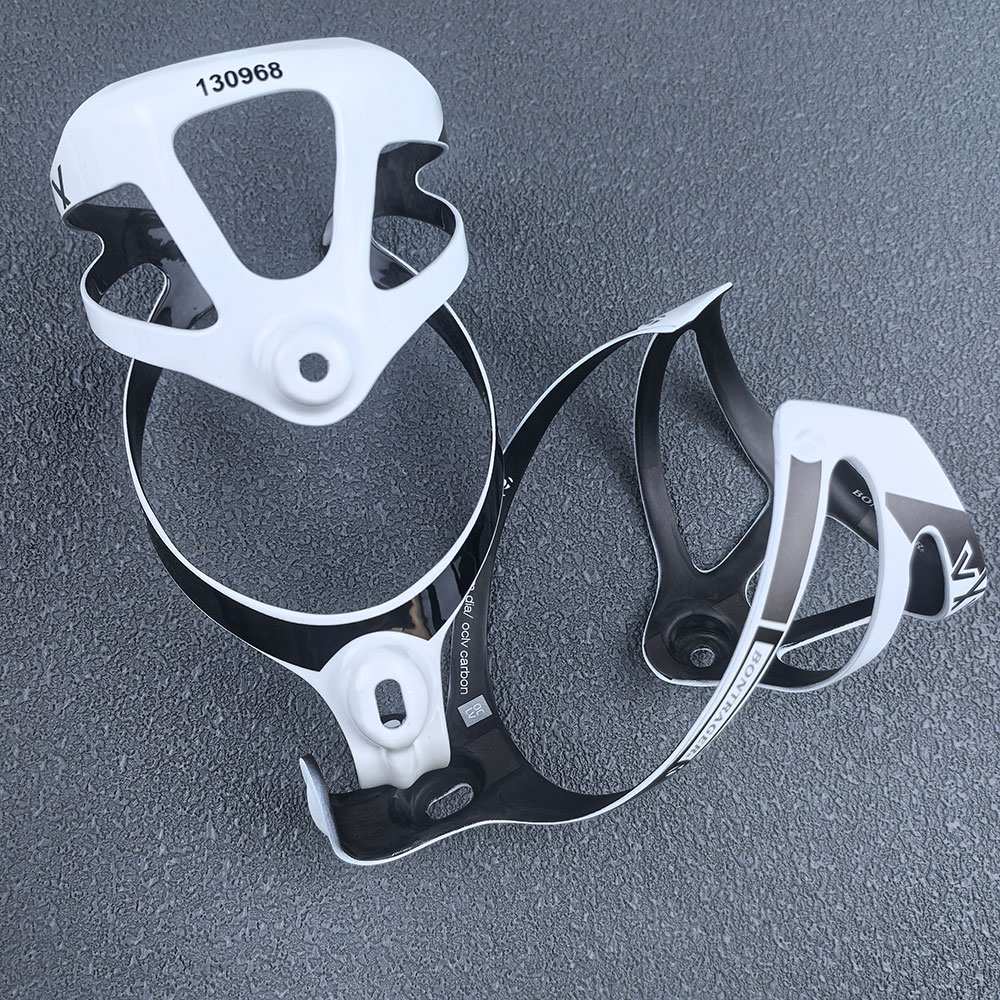 Volledig carbon fiber bidonhou - Mountain Biking Brands recensie en prijs